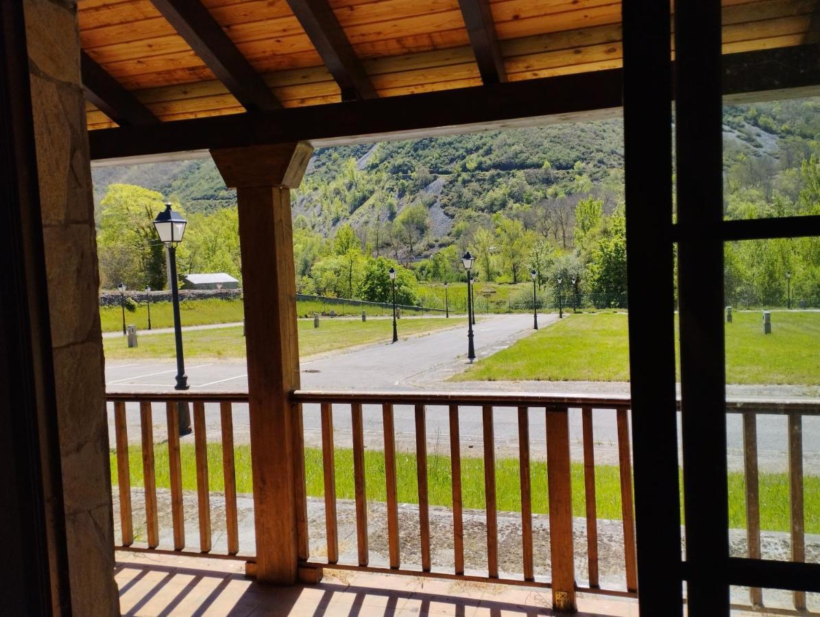 Camping La Zarapica - Palacios Del Sil Buitenkant foto