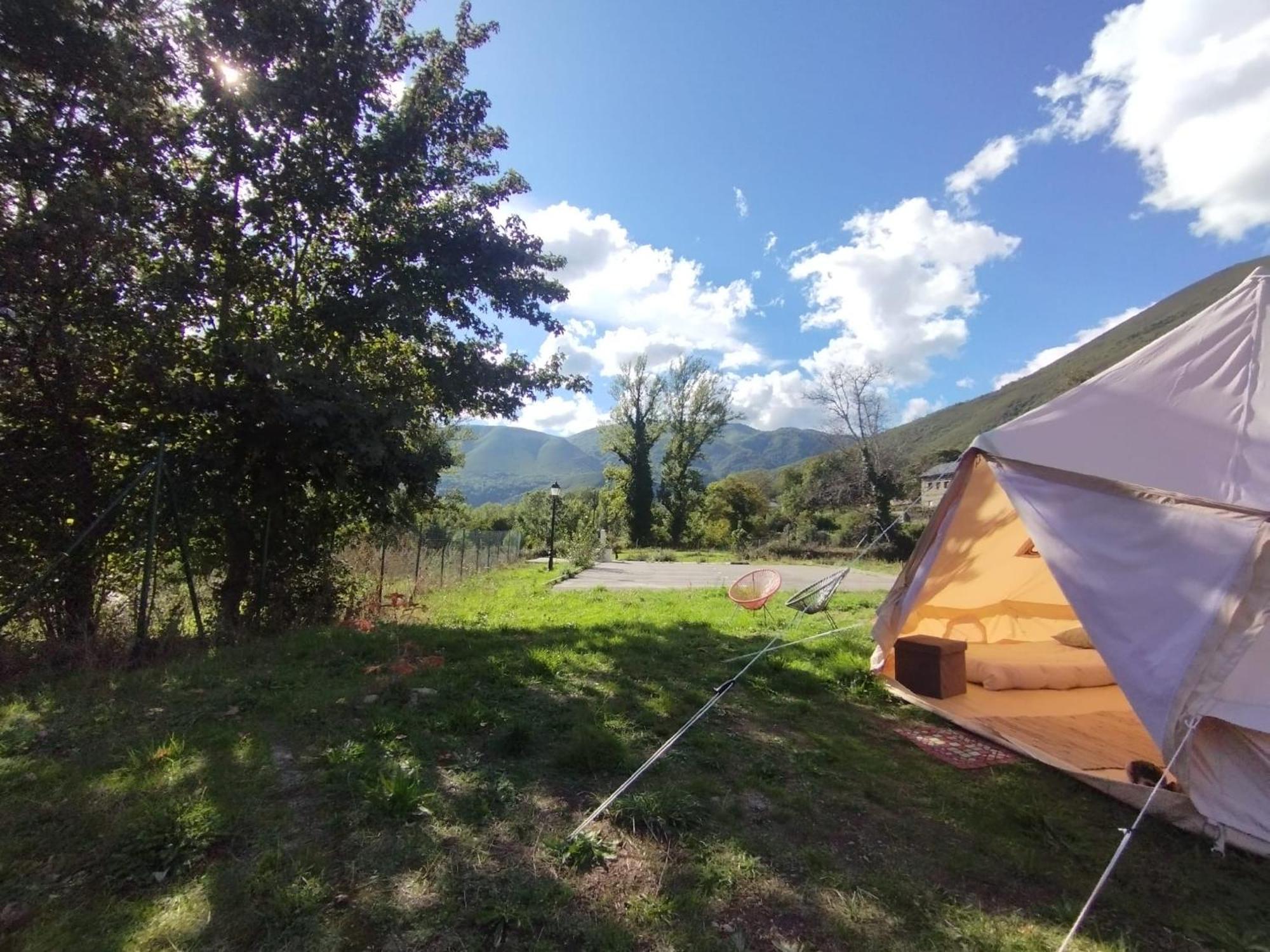Camping La Zarapica - Palacios Del Sil Buitenkant foto