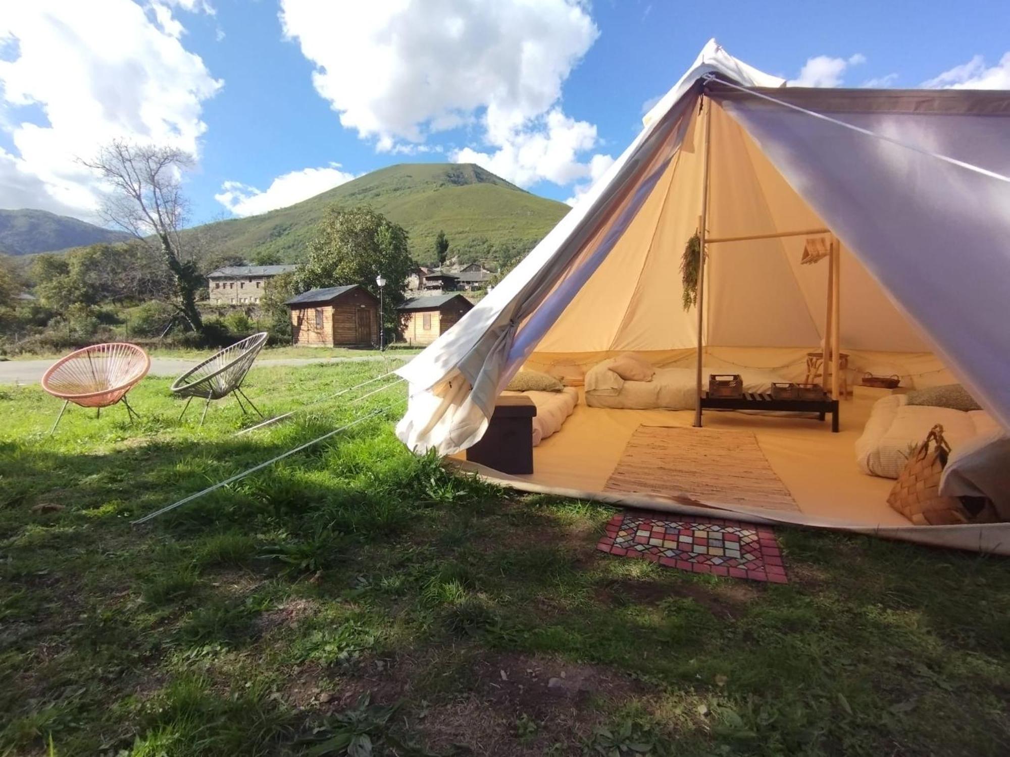 Camping La Zarapica - Palacios Del Sil Buitenkant foto